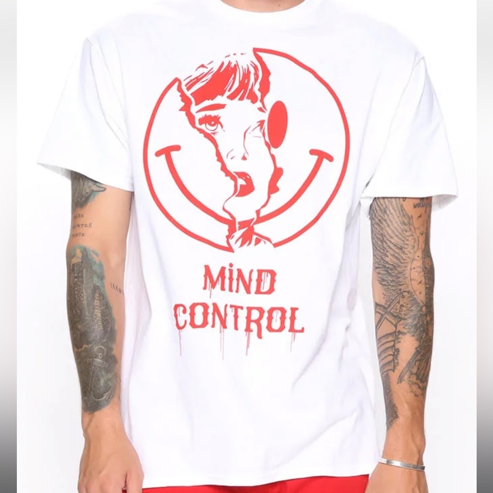 Mind control Graphic Shirt short sleeve Fashion Nova